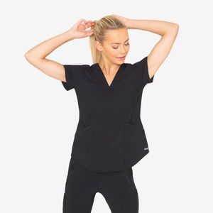 NWT Greys Anatomy edge “Nova” top. Black large